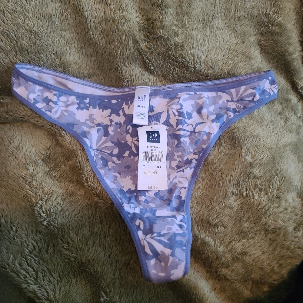 Undies-thongs. - Picture 4 of 7